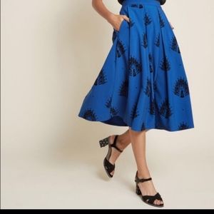 ModCloth peacock midi skirt with pockets size XL